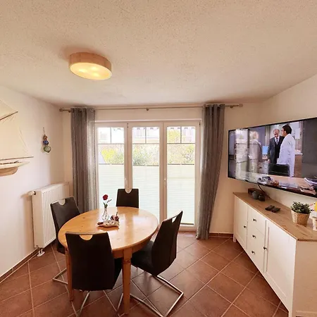 Apartment Strandläufer Whg 03 Mit Terrasse Thiessow