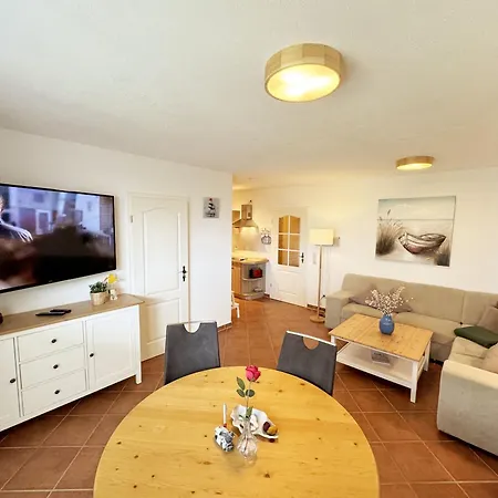 Strandlaeufer Whg 03 Mit Terrasse